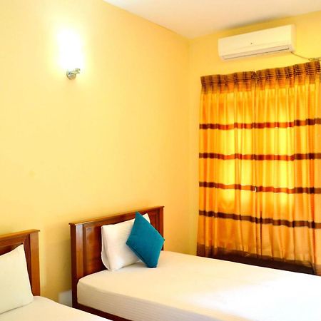 Ud Garden Hotel Kataragama Extérieur photo