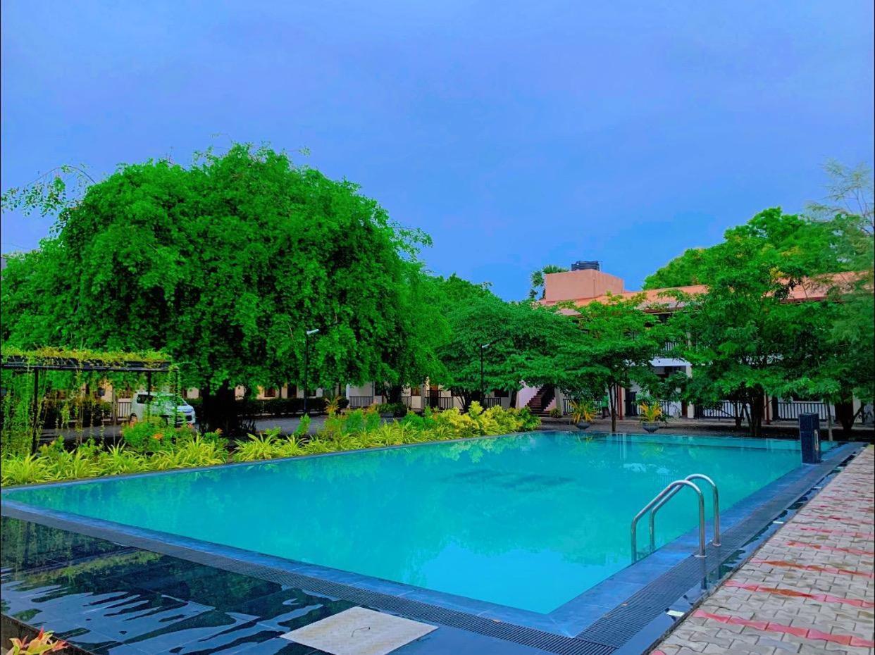 Ud Garden Hotel Kataragama Extérieur photo