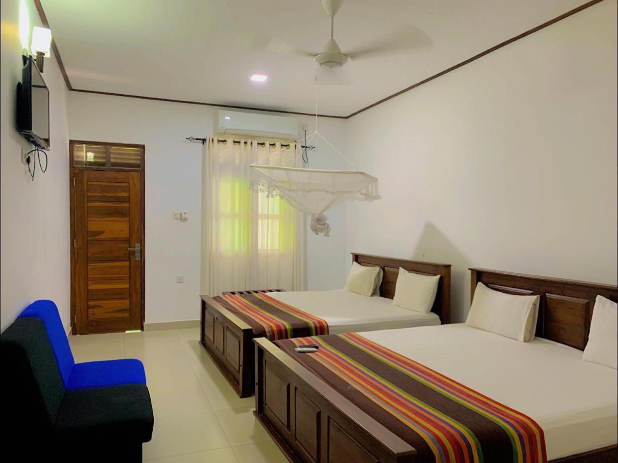 Ud Garden Hotel Kataragama Extérieur photo
