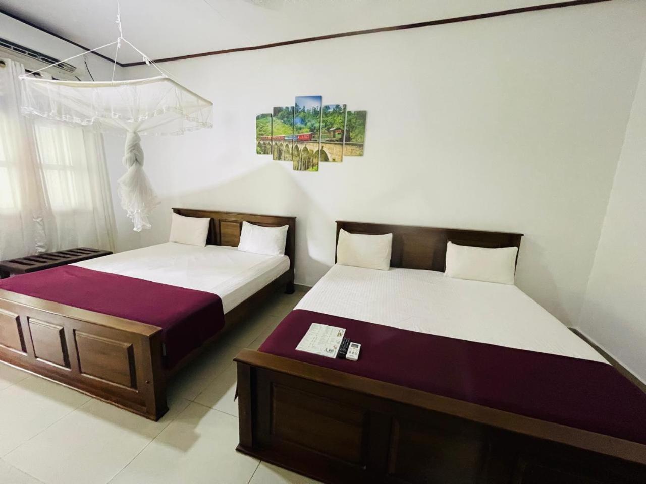 Ud Garden Hotel Kataragama Extérieur photo
